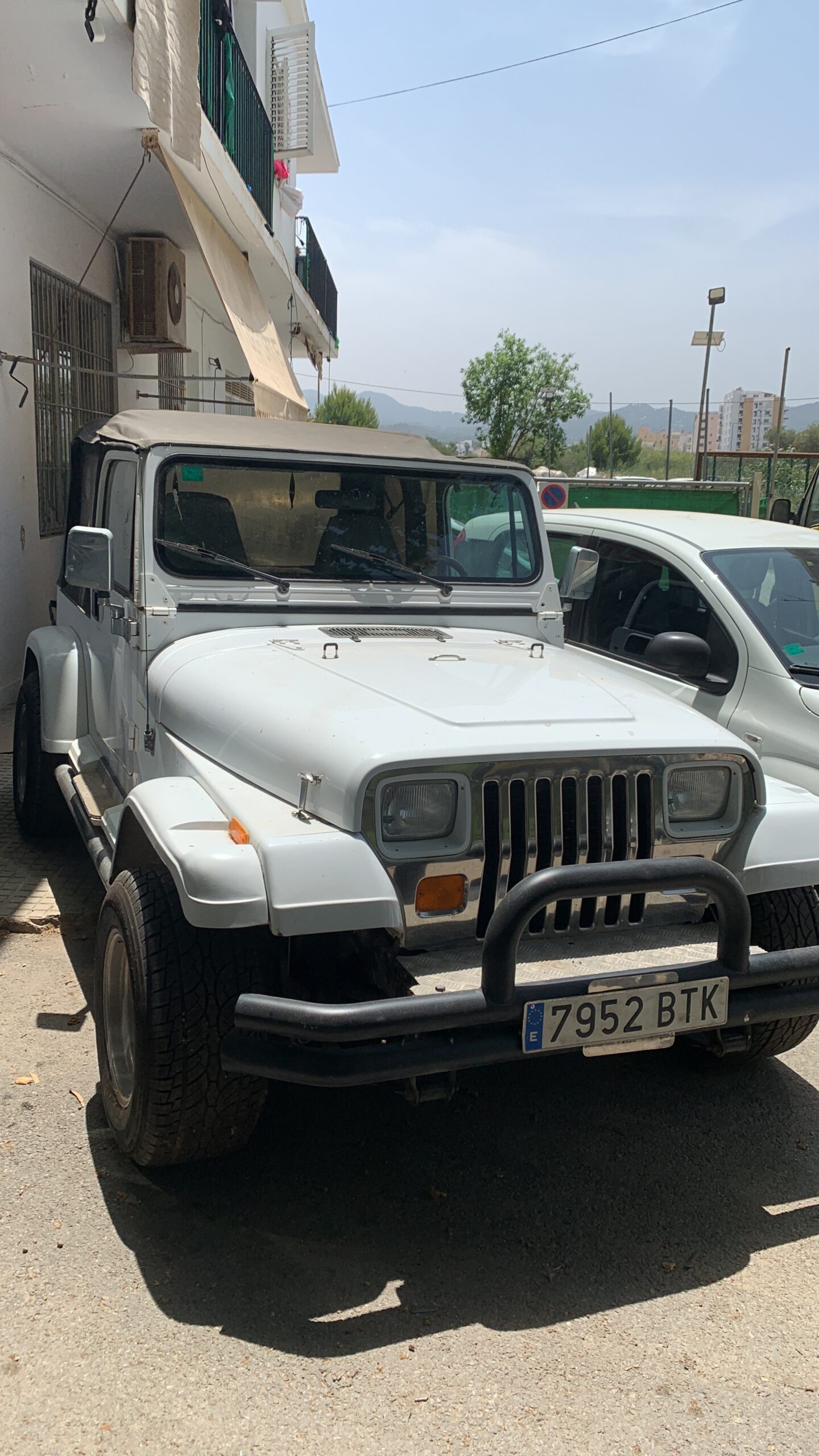 C55D1A6D-781B-4BED-B9DC-F1B9B19E4AB3 vehiculo